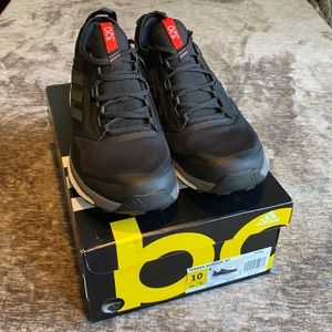 Adidas Terrex Agravic XT Size 10